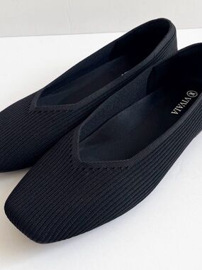 Vivaia Black Knit Square-Toe Slip-On Flats